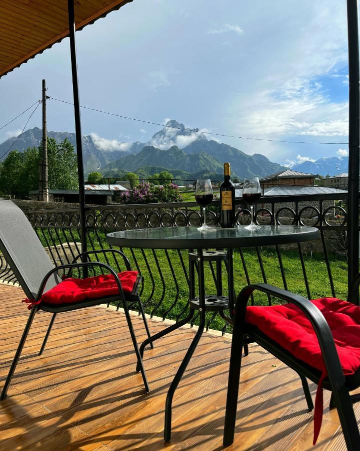 Cozy Hotel Kazbegi ภายนอก รูปภาพ